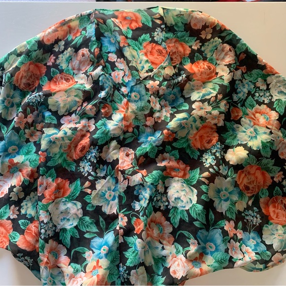Sheer floral scarf top | One size - Picture 2 of 5